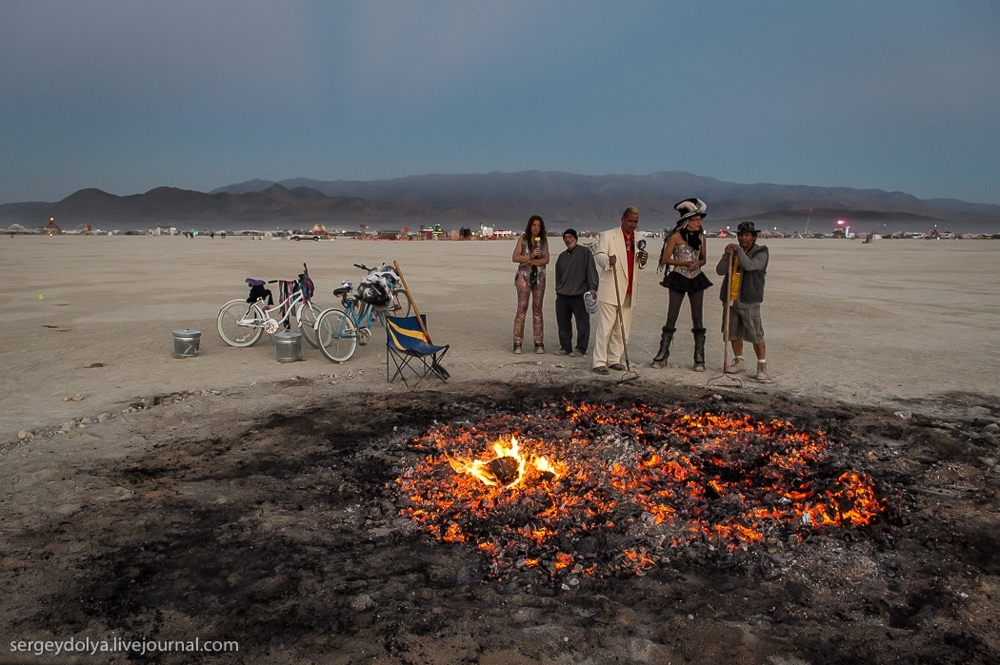 Самые интересные инсталляции фестиваля Burning Man 2013