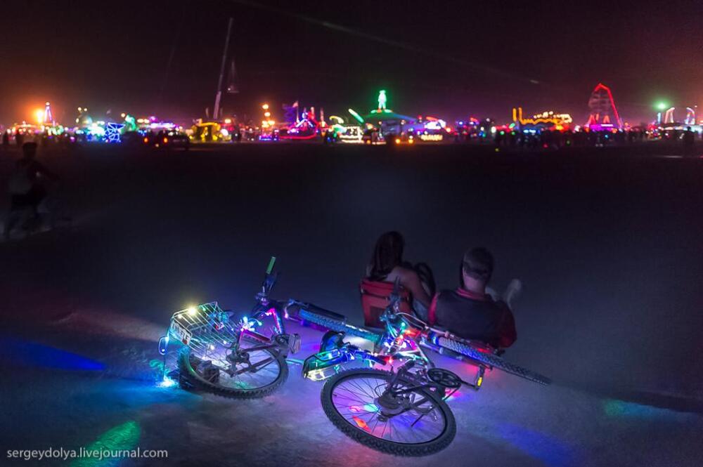 Окончание фестиваля Burning Man 2013