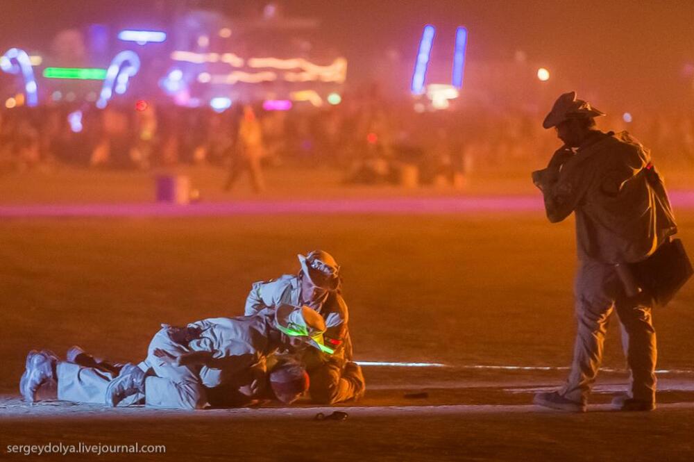 Окончание фестиваля Burning Man 2013
