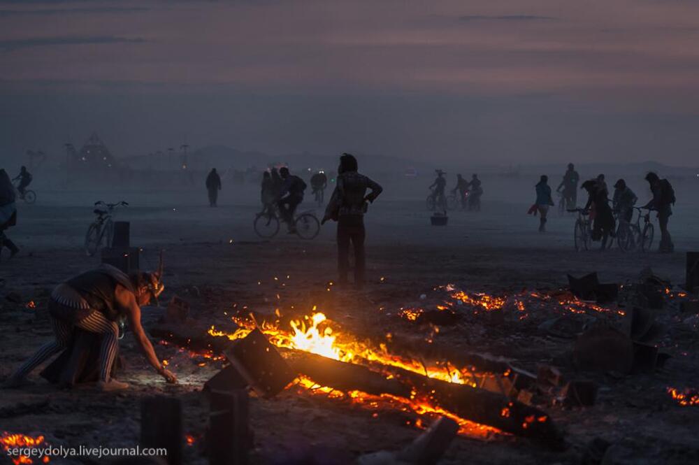 Окончание фестиваля Burning Man 2013