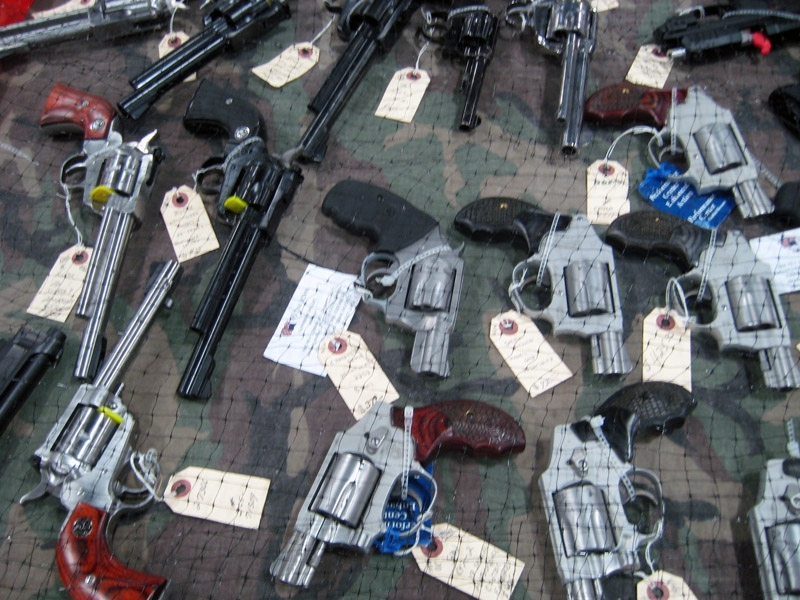 Оружейная выставка в штате Массачусетс