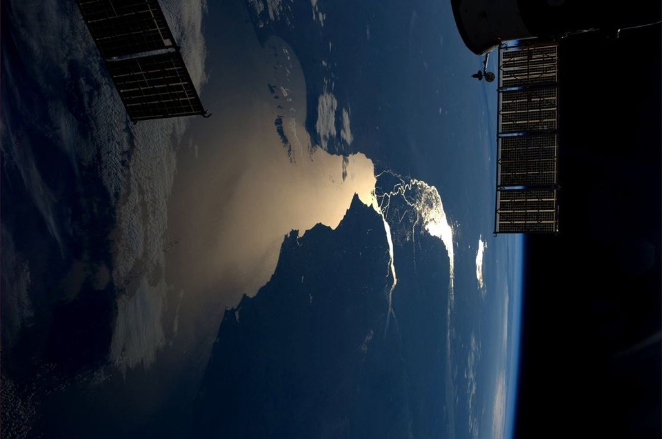 Фотографии астронавта Карен Найберг с МКС