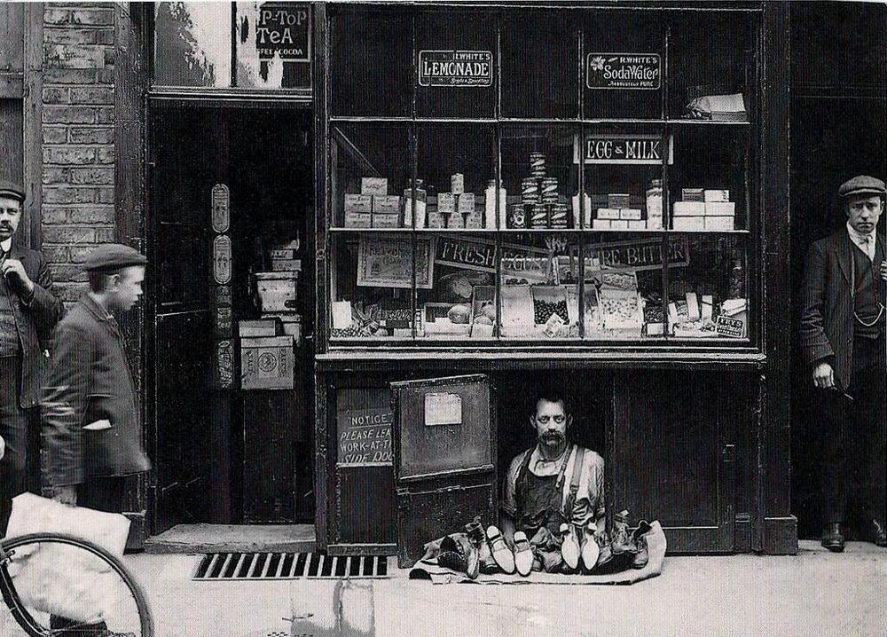 Самый маленький магазин в Лондоне, 1900 год