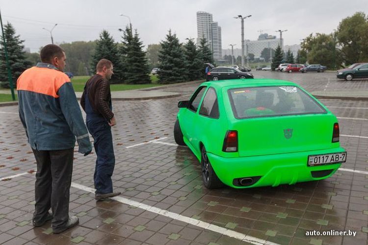 Минчанин хочет сделать из своего Opel Kadett трансформера Автобота