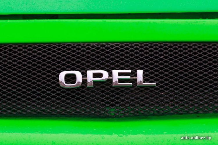 Минчанин хочет сделать из своего Opel Kadett трансформера Автобота