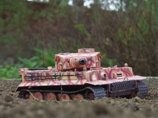 Делаем танк PzKpfw VI Tiger из бумаги своими руками