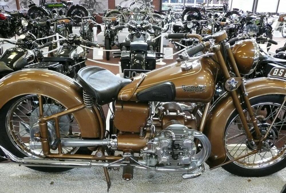 Исторические мотоциклы - Brough Superior
