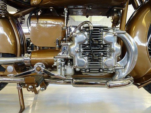 Исторические мотоциклы - Brough Superior
