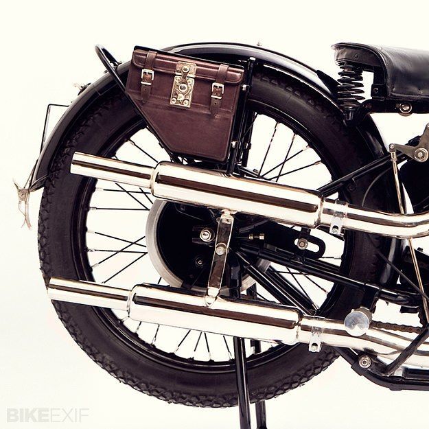 Исторические мотоциклы - Brough Superior