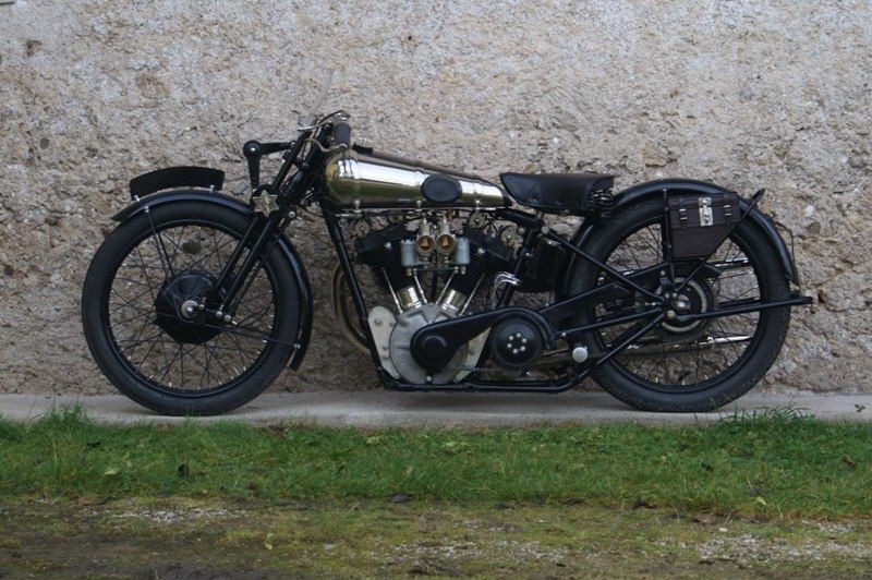 Исторические мотоциклы - Brough Superior