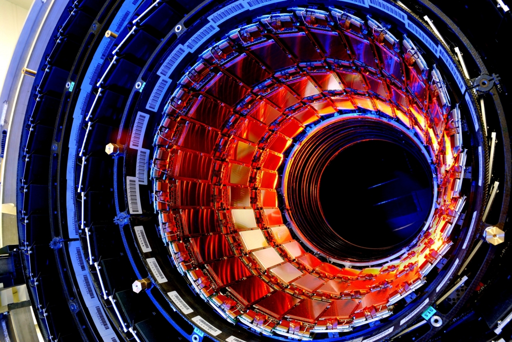 Внутри большого адронного коллайдера