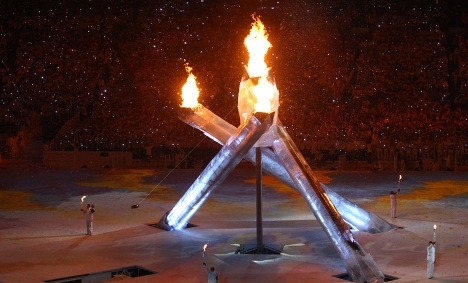 5 самых курьезных случаев с Олимпийским факелом