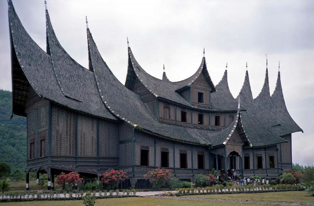 Дворец, расположенный в районе Танджунг, Индонезия 