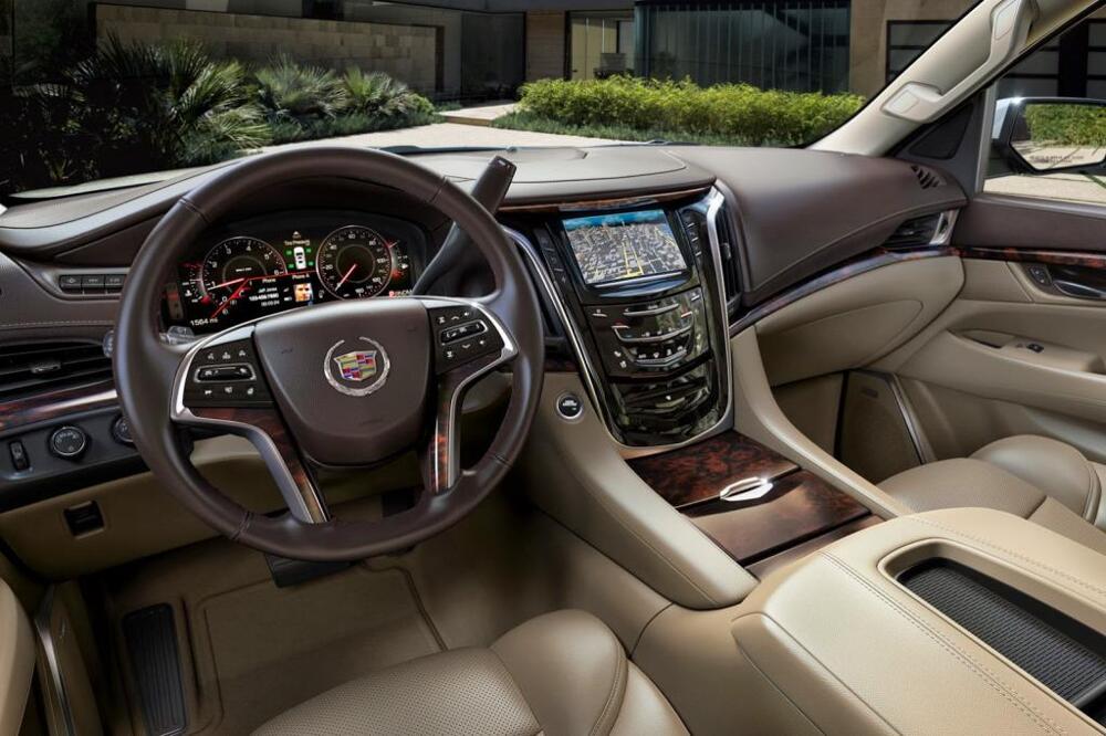 Cadillac официально представил новый Escalade