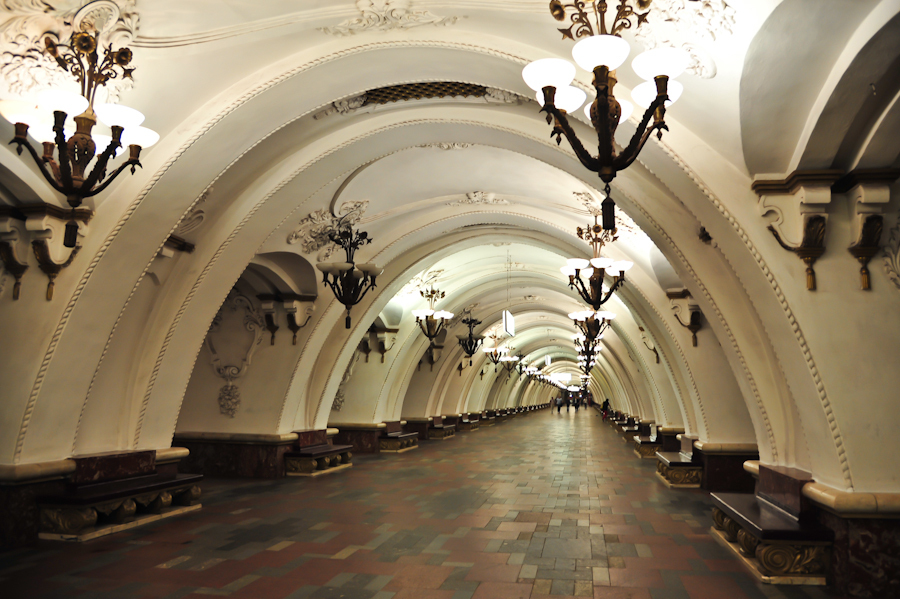 Самые красивые станции московского метро 