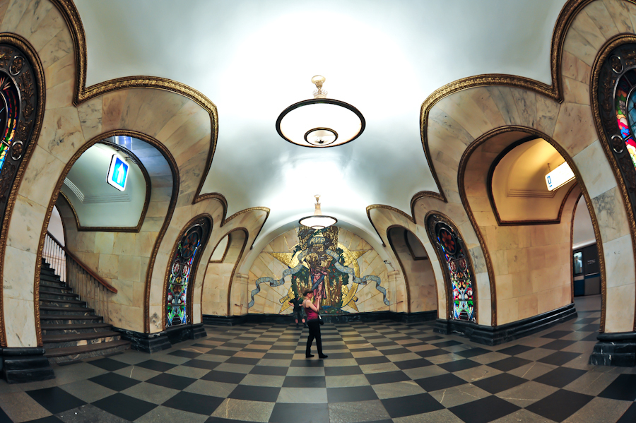 Самые красивые станции московского метро 
