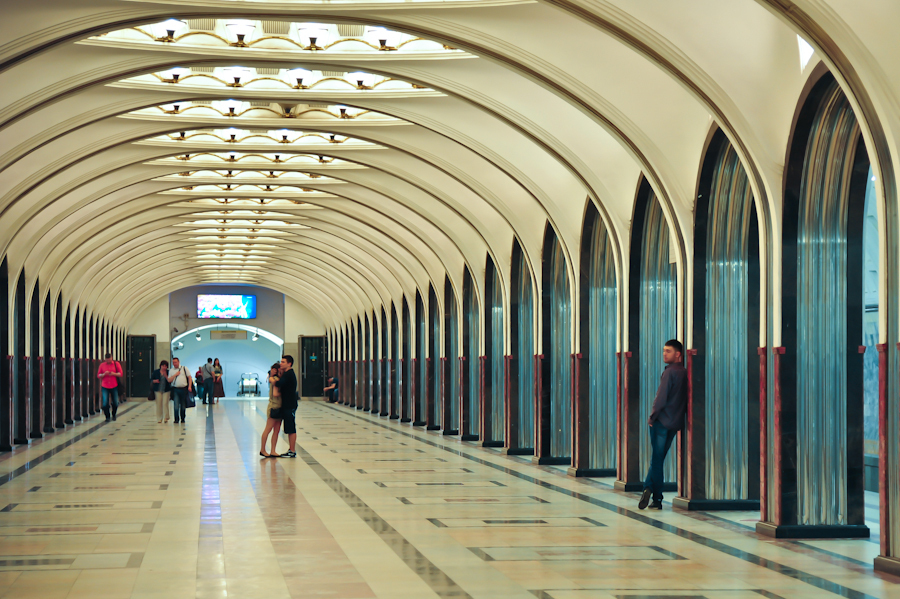 Самые красивые станции московского метро 