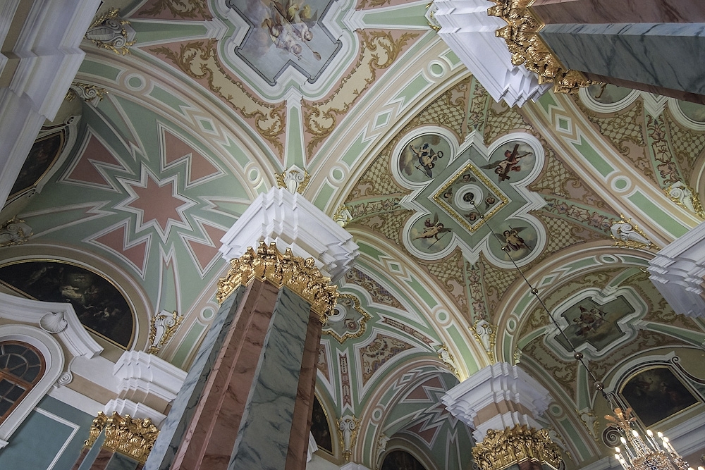 Внутри Петропаловского собора.