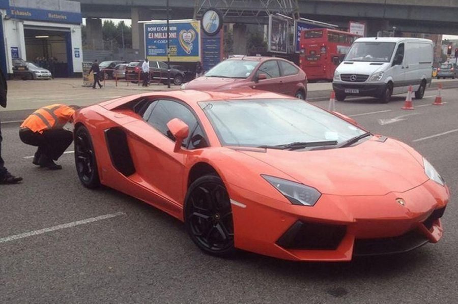 В Лондоне продали конфискованный Lamborghini 