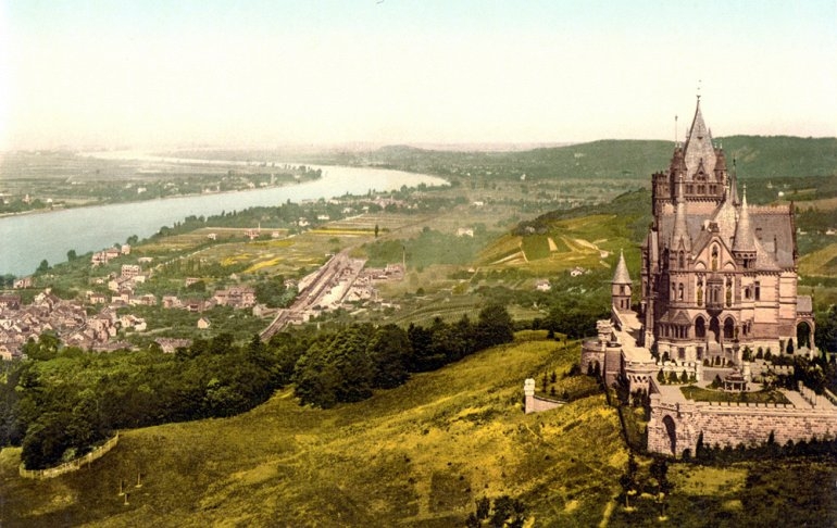 Сказочный замок Драхенбург