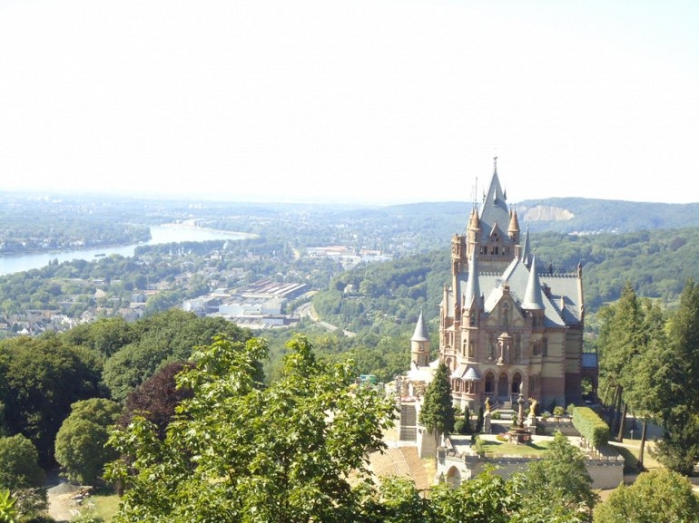 Сказочный замок Драхенбург