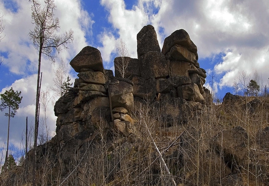 Каменные стражи Олхинского плато