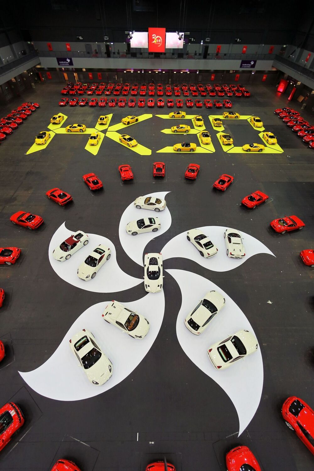 Ferrari отпраздновала 30 лет в Гонконге