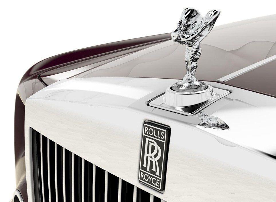 Как изготавливают статуэтки Rolls-Royce