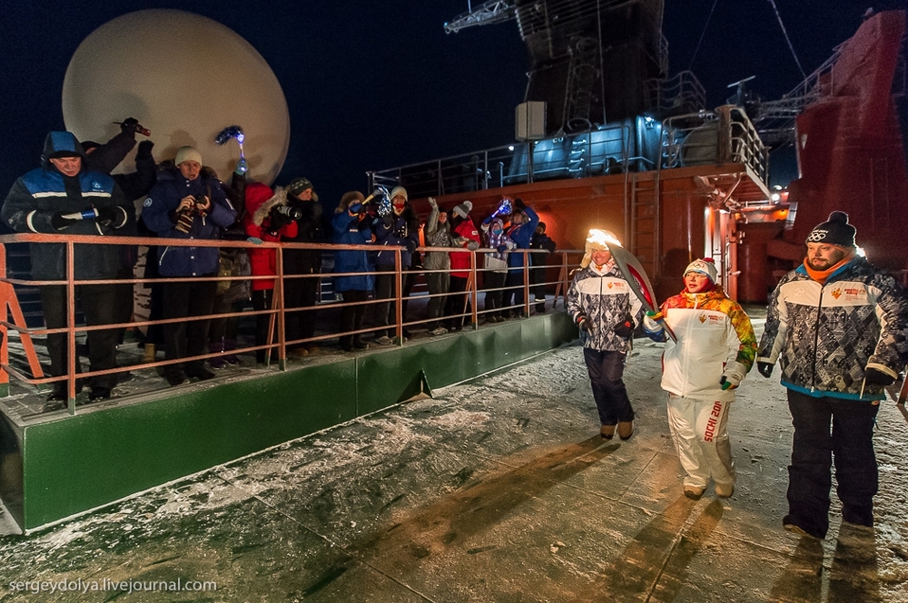 Как проходила эстафета Олимпийского огня на Северном полюсе