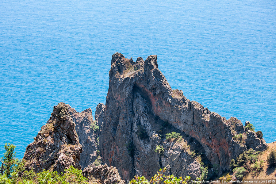 Вулкан Карадаг в Крыму