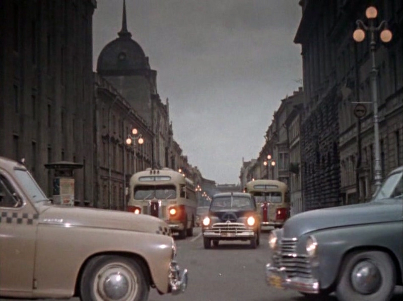 Ленинград 1957 года из фильма Улица полна неожиданностей