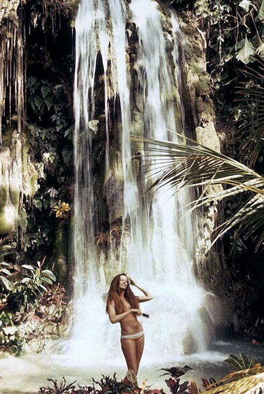 «Девушка в экзотике». 1971 год, Ямайка.