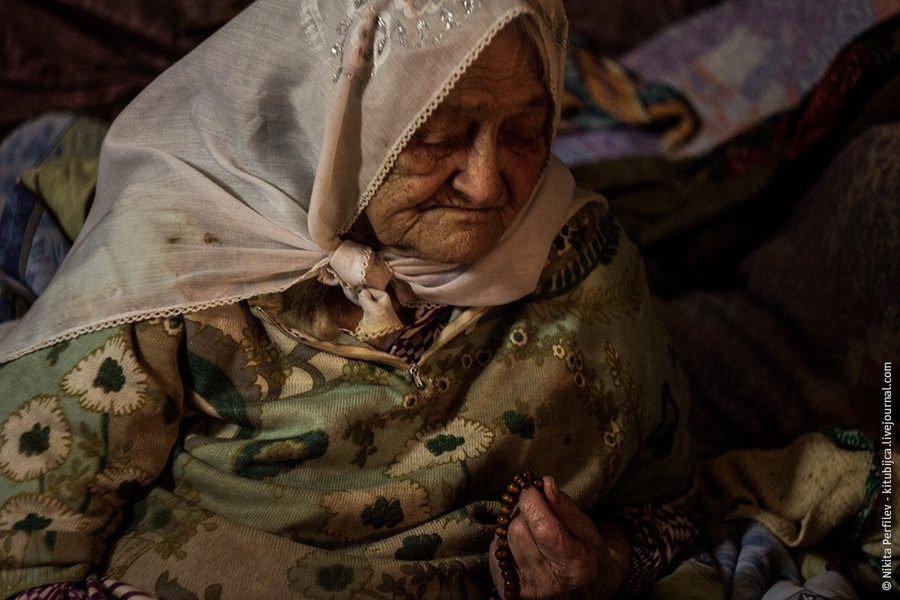 Нечеловеческие условия жизни 99-летней вдовы ветерана двух войн