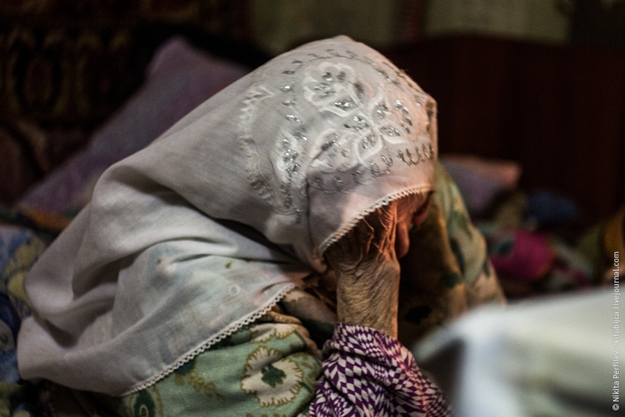 Нечеловеческие условия жизни 99-летней вдовы ветерана двух войн