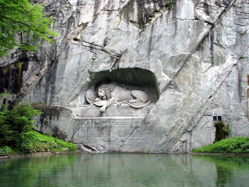 «Умирающий лев», Швейцария