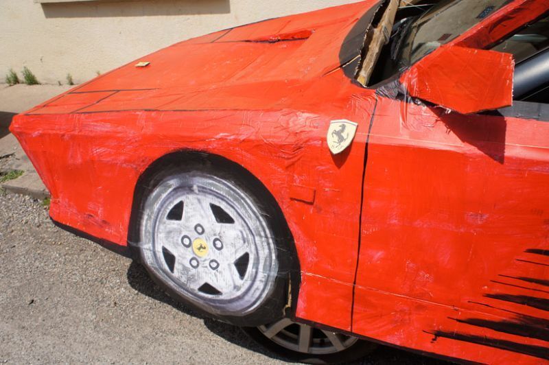 Как превратить обычную машину в спорткар Ferrari