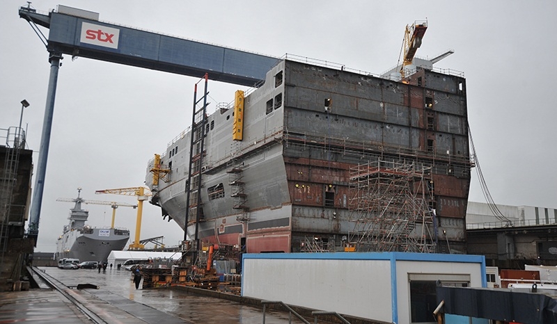 Как строят УДК "Владивосток" типа "Мистраль"