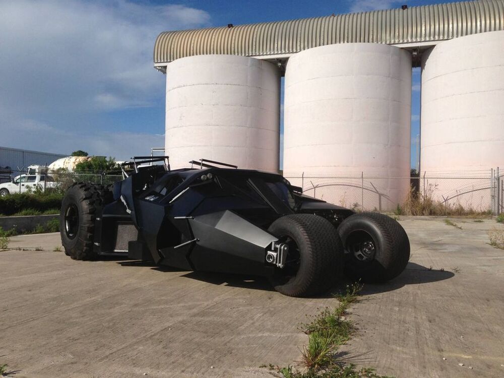 В США выставлен на продажу автомобиль Бэтмена