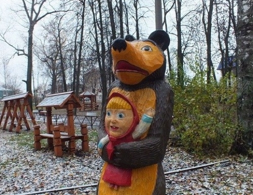 Пугающие детские площадки со всех уголков России 