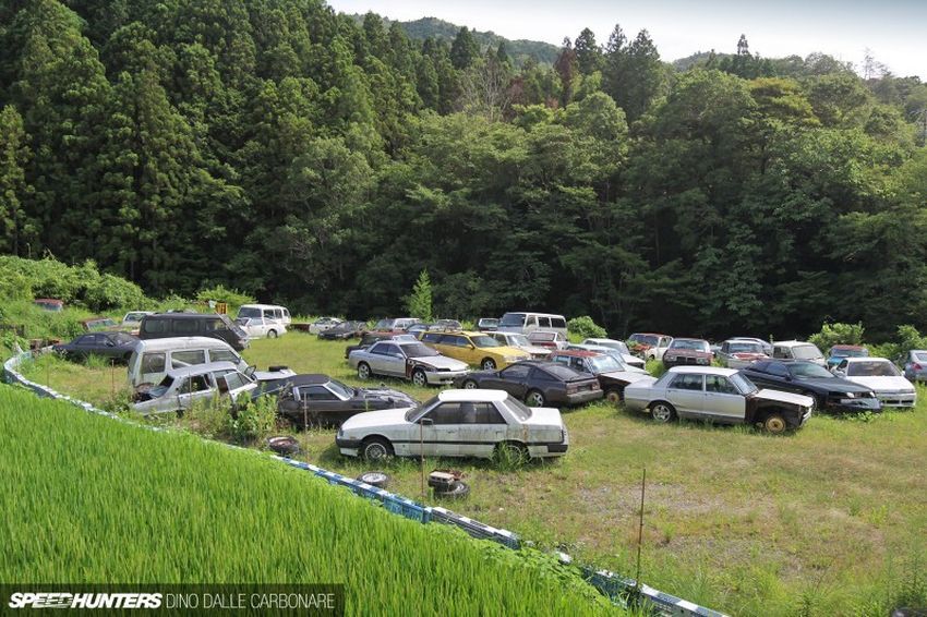 Свалка автомобилей в Японии