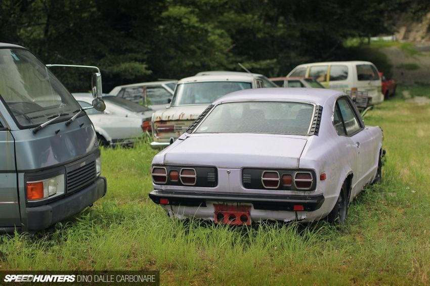 Свалка автомобилей в Японии