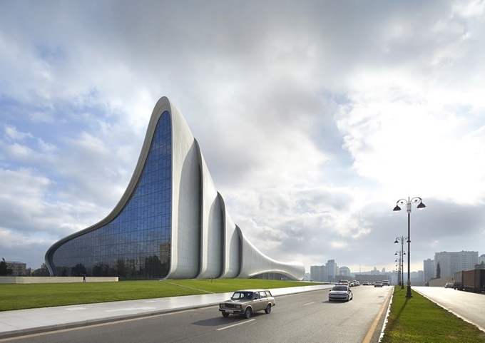 Центр Гейдара Алиева в Баку