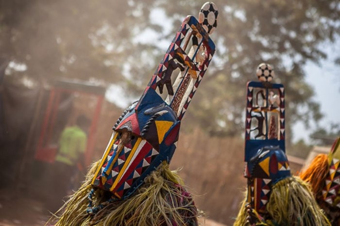 Облики фестиваля масок в Буркина-Фасо