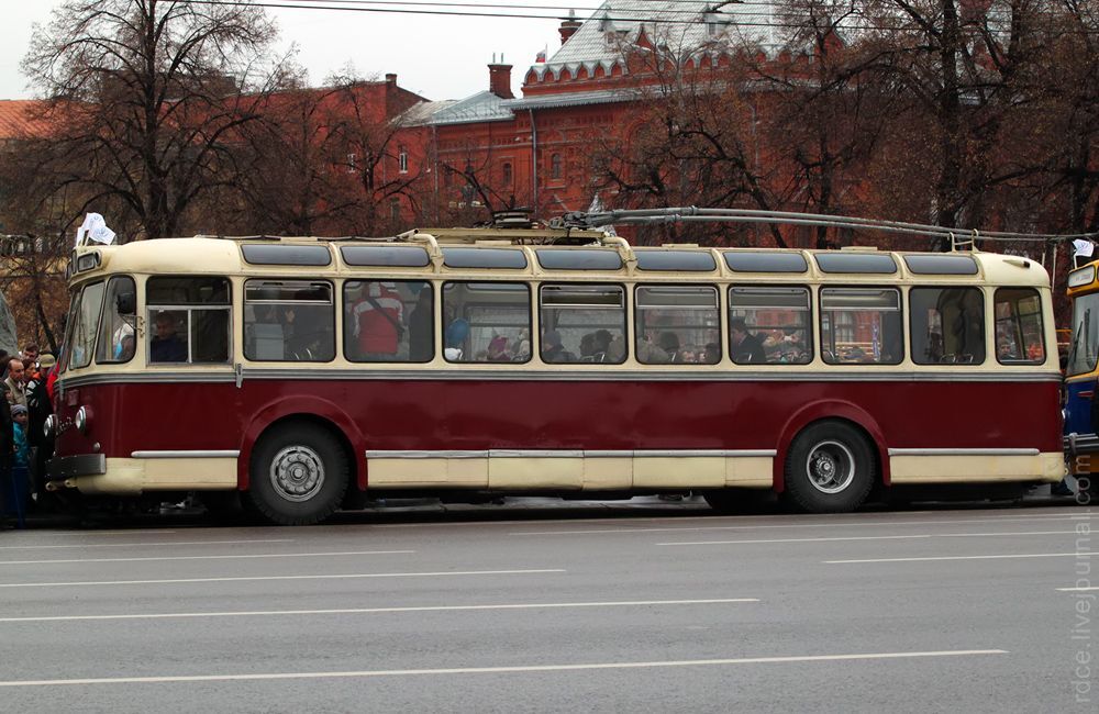 В Москве прошел парад троллейбусов