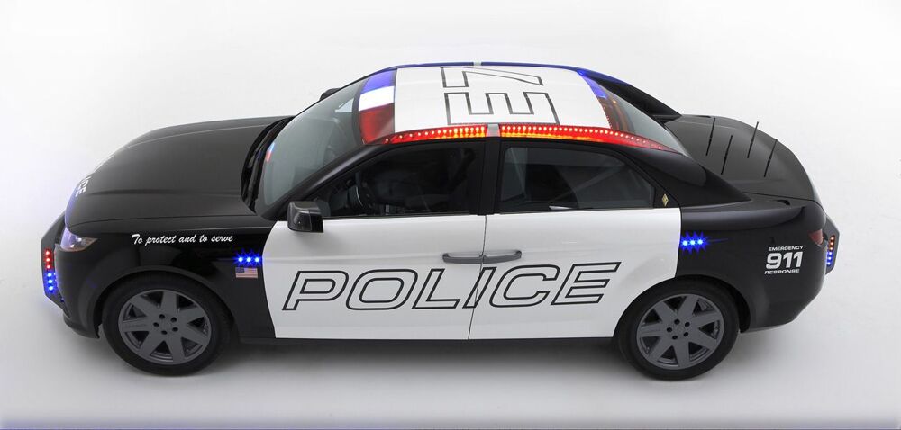 Уникальный полицейский автомобиль будет продан на аукционе