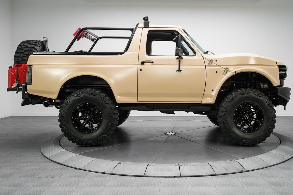 Ford Bronco «Operation Fearless» от RK Motors