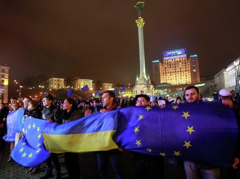 Ассоциация Украины с ЕС,что это,противостояние России или истерия?