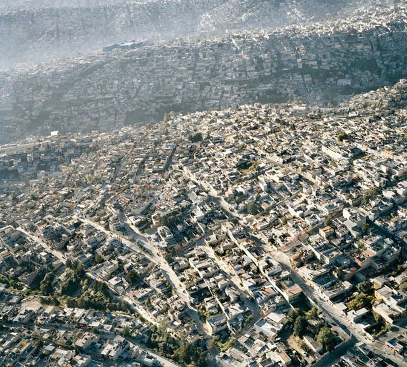 15 потрясающих фотографий городов с высоты птичьего полета