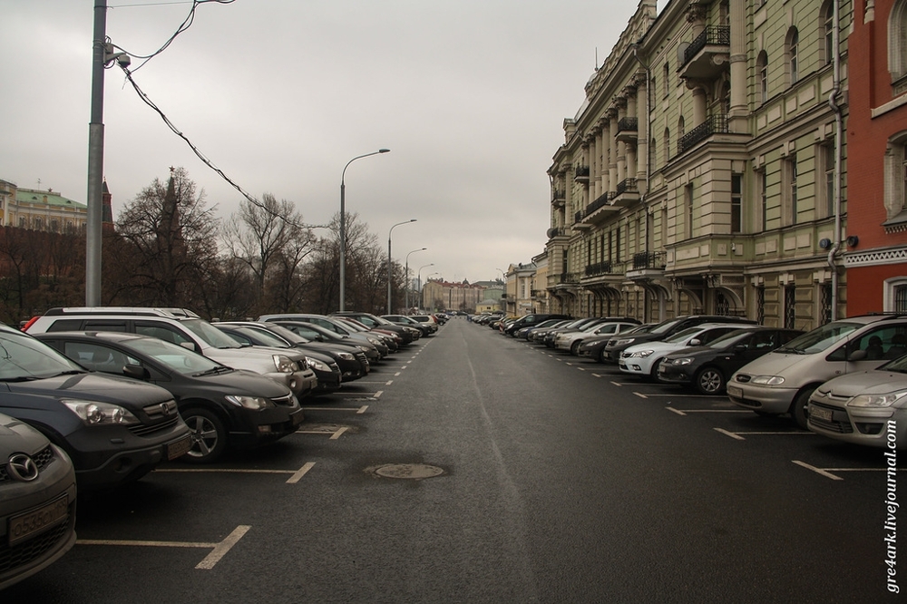 Прогулка по улицам Москвы