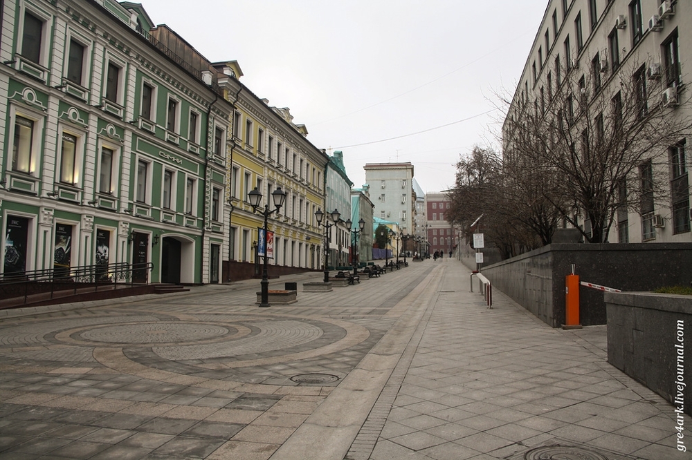 Прогулка по улицам Москвы